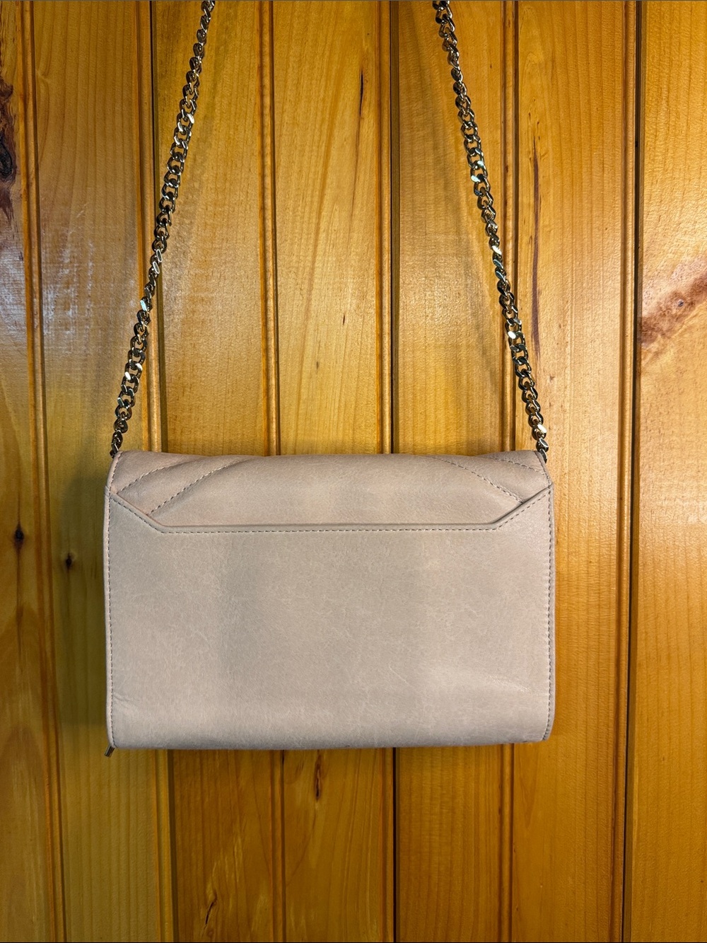 Botkier New York Creamy Pink Leather Quilted Crossbody/Wallet with Gold Chain - Picture 3 of 12